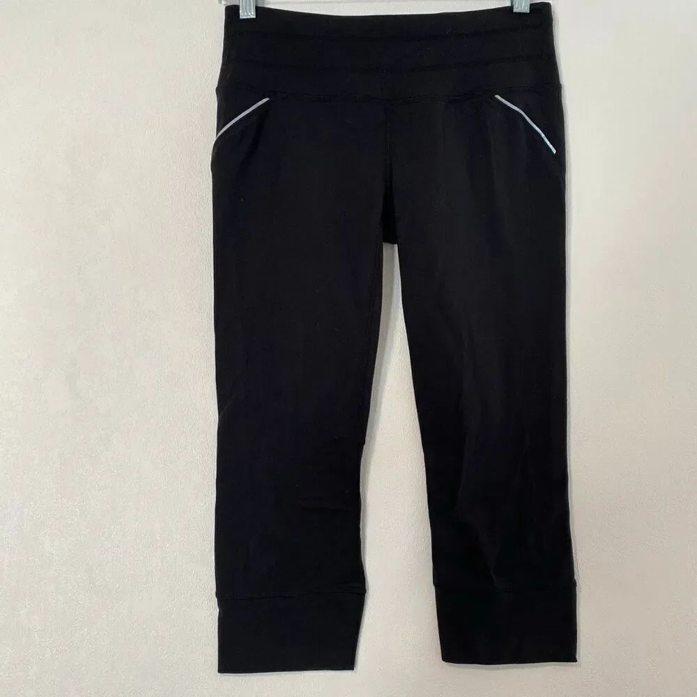 Athleta Black Capri Leggings Women’s Small | Yoga Running Activewear Pockets